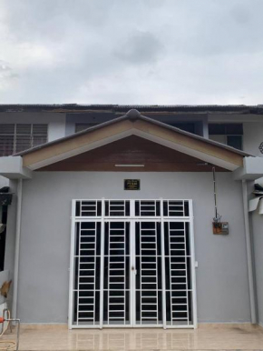 Zahra Homestay
